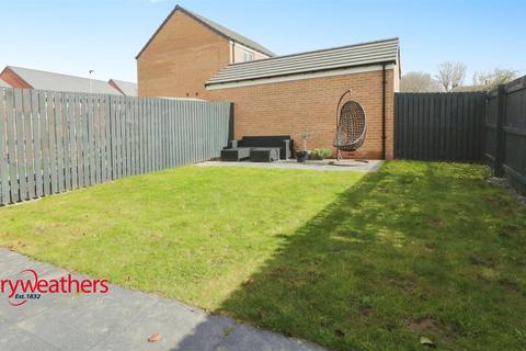 3 bedroom semi-detached house for sale - Hayes Walk, Wath-Upon-Dearne, Rotherham