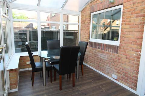 16 Bear Tree Road, Parkgate, Rotherham, S62 6JA