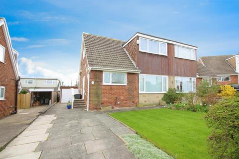 2 bedroom semi-detached bungalow for sale, Richmondfield Crescent, Leeds LS15