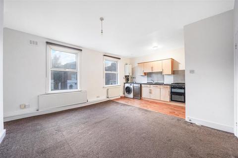 37c Eastdown Park, London, SE13 5HU