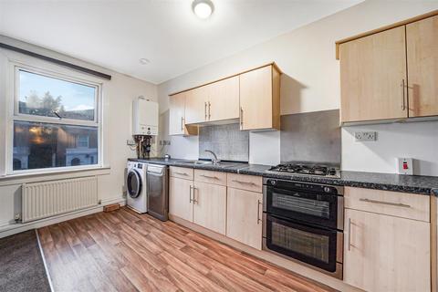 37c Eastdown Park, London, SE13 5HU