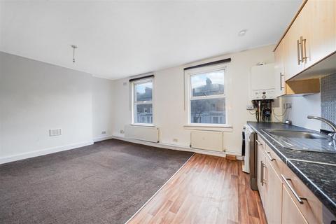 37c Eastdown Park, London, SE13 5HU