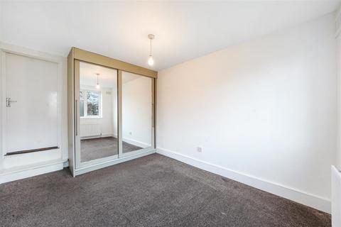 37c Eastdown Park, London, SE13 5HU