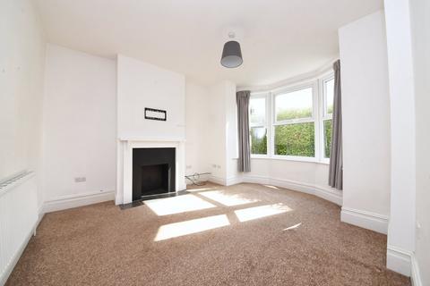 26 Kitchener Road, London, N2 8AS