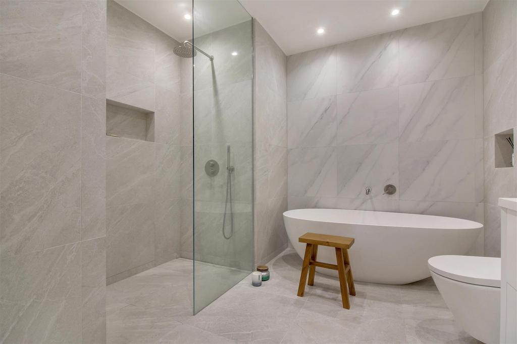 SHOWER.jpg