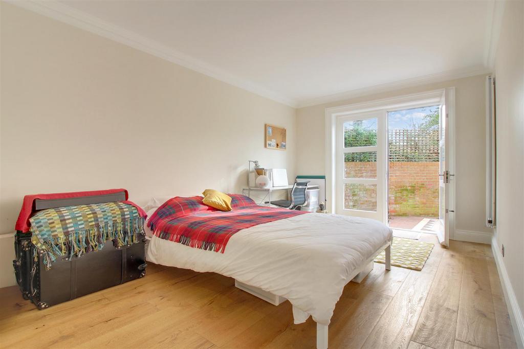 BED3.jpg