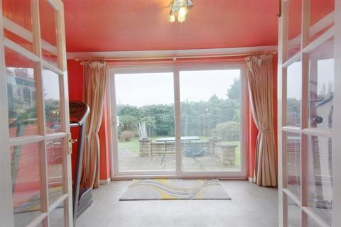 6 bedroom detached house for sale - Arundel Drive, Bramcote, Nottingham