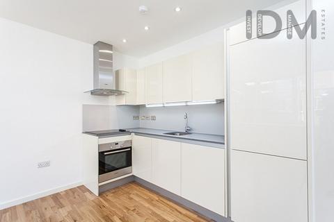 1 bedroom apartment to rent - Holloway Road, London, N19