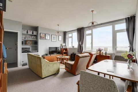 1 bedroom apartment for sale, Rivermead, Wilford Lane, West Bridgford NG2
