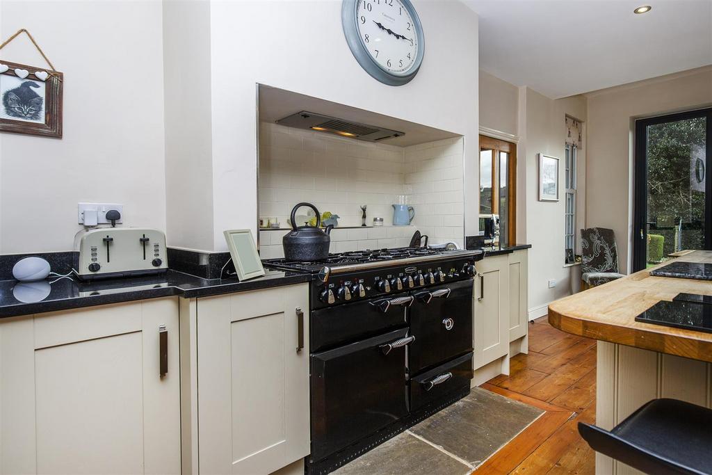 Estate Agents - Brighouse - Clough Lane (25).jpg