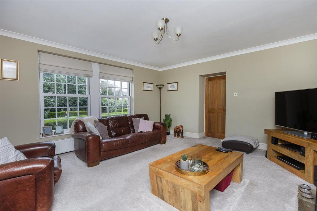 Estate Agents - Brighouse - Clough Lane (4).jpg