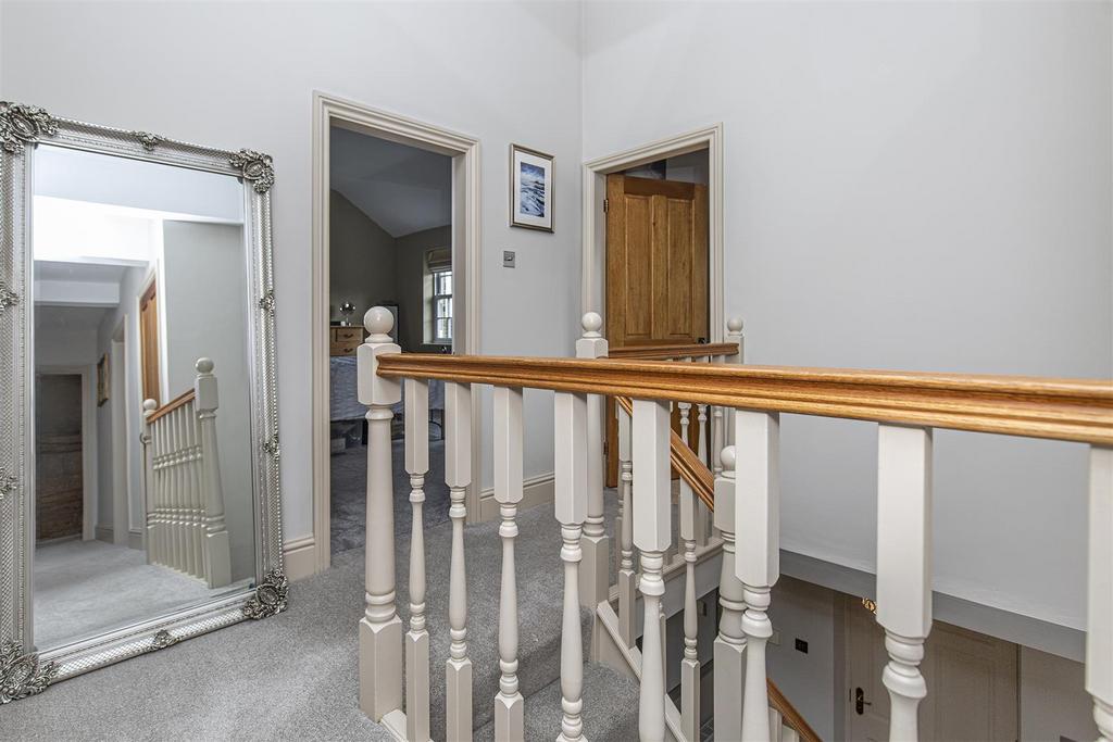 Estate Agents - Brighouse - Clough Lane (48).jpg