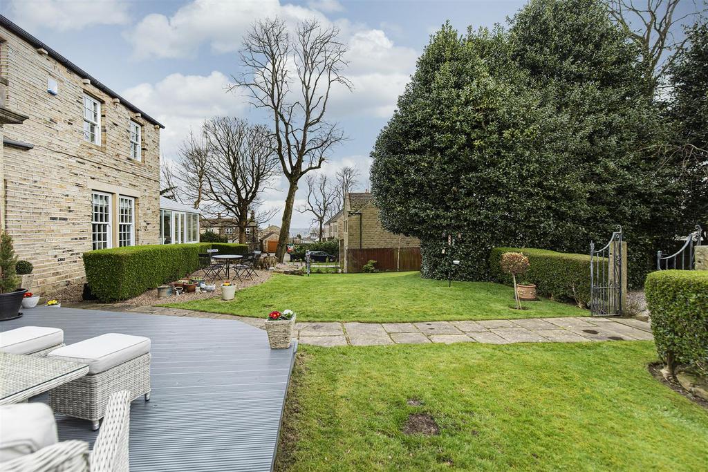Estate Agents - Brighouse - Clough Lane (56).jpg