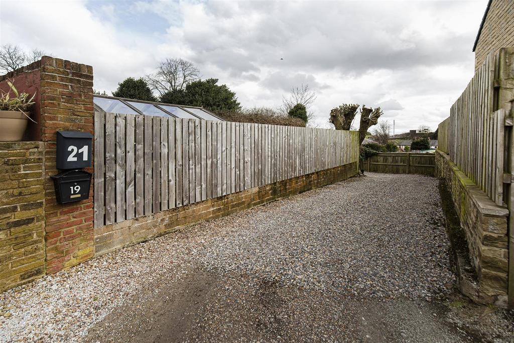 Estate Agents - Brighouse - Clough Lane (67).jpg