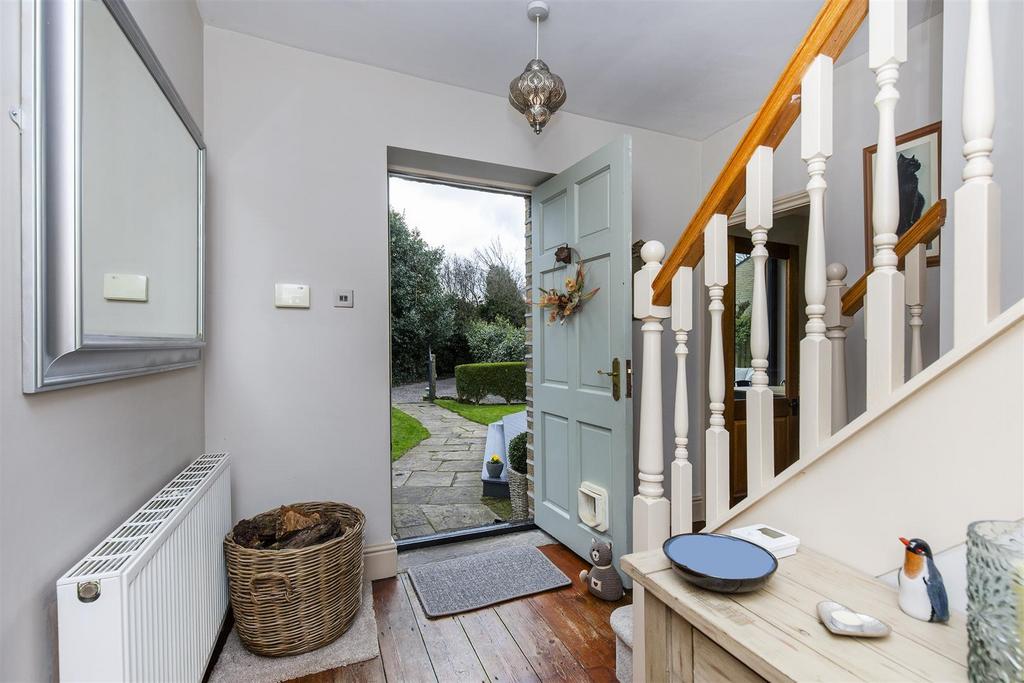 Estate Agents - Brighouse - Clough Lane (14).jpg