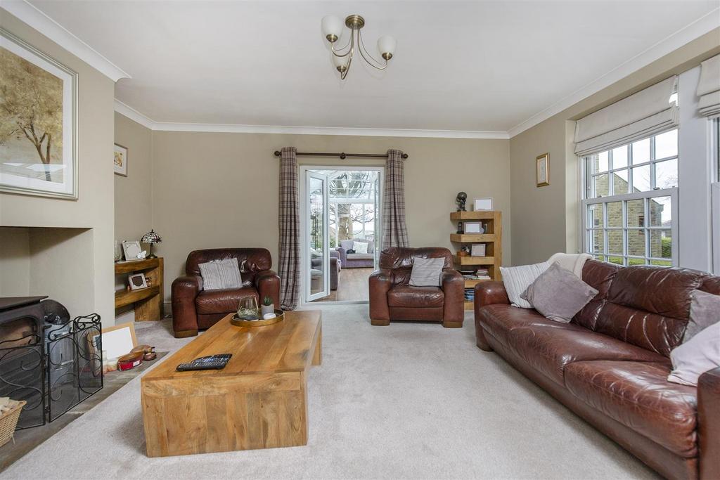 Estate Agents - Brighouse - Clough Lane (2).jpg