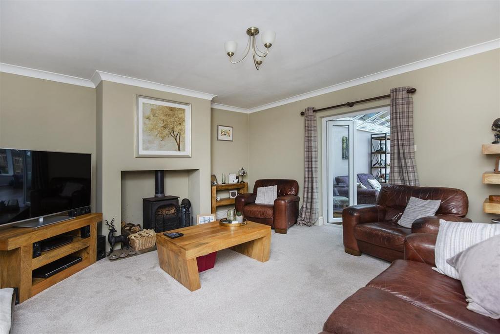 Estate Agents - Brighouse - Clough Lane (3).jpg