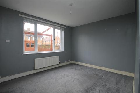 2 bedroom terraced house for sale, Chestnut Avenue, Topcliffe YO7