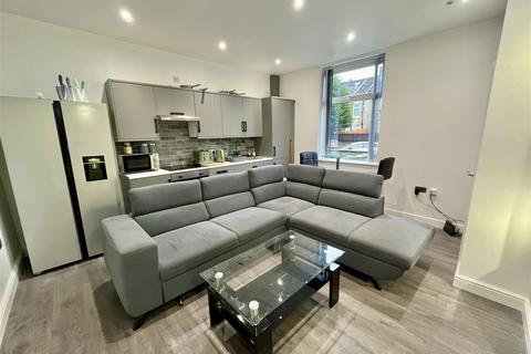 undefined, Oak Street, Elland