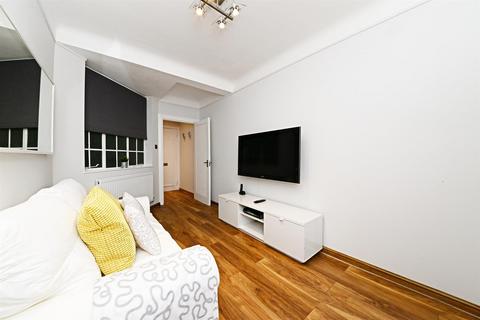 2 bedroom flat for sale, Ivor Court, Gloucester Place, London NW1
