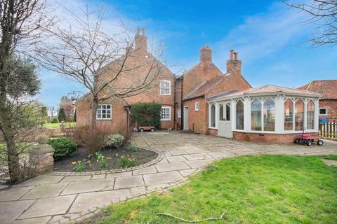 5 bedroom character property for sale, Abbey Road, Mattersey, Doncaster