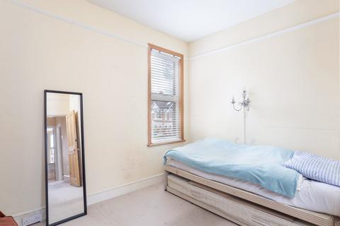 78 Northcroft Road, London, W13 9SX