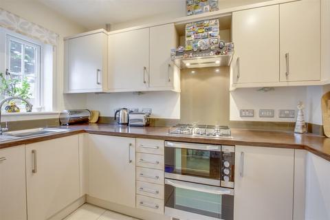 2 bedroom terraced house for sale - Cressex Close, High Wycombe HP12