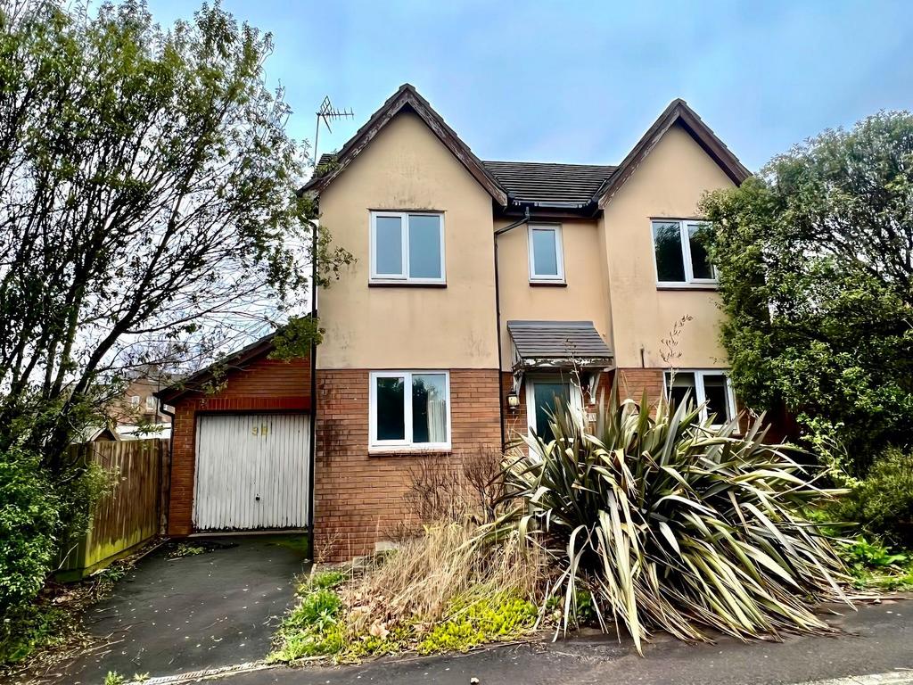 TremYDyffryn, Broadlands, Bridgend... 4 bed detached house for sale