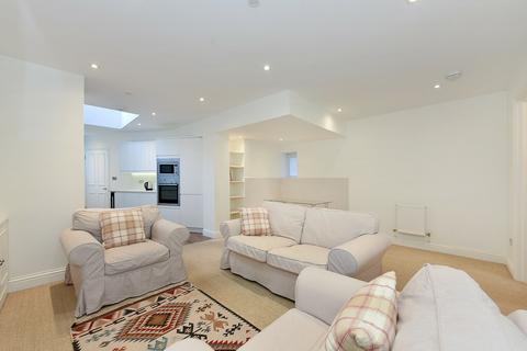 2 bedroom apartment to rent - Moreton Street, Pimlico, SW1V