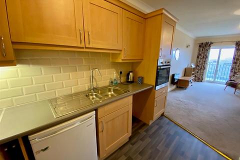 1 bedroom apartment for sale, Kitson Hill Road, Mirfield