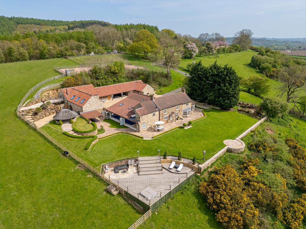 Osgoodby, Thirsk, YO7 6 bed character property for sale £3,000,000