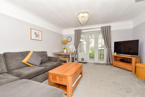 2 bedroom terraced house for sale, Gainsborough Avenue, Margate, Kent