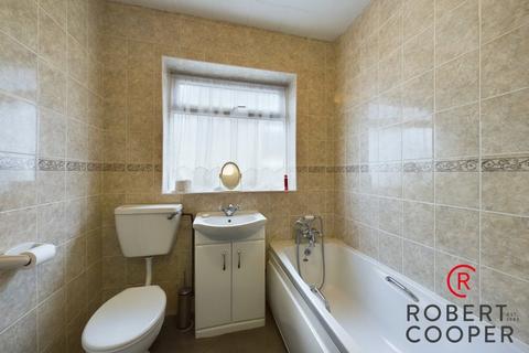 24 The Croft, Ruislip, HA4 0SE