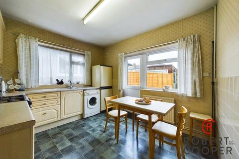 24 The Croft, Ruislip, HA4 0SE