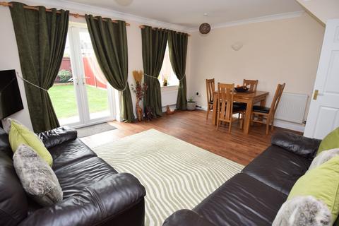 49 Willow Drive, Durrington, Salisbury, SP4 8DE