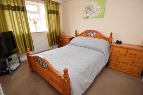 49 Willow Drive, Durrington, Salisbury, SP4 8DE