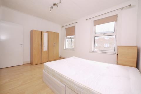 39 Exning Road, London, E16 4NB