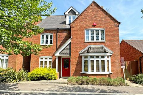 4 bedroom detached house for sale, Rowan Way, Angmering, West Sussex