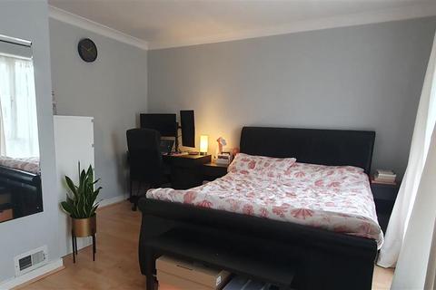 61 Engleheart Drive, Feltham, TW14 9HL