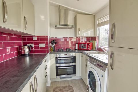2 bedroom bungalow for sale, Promenade Way, Brightlingsea CO7