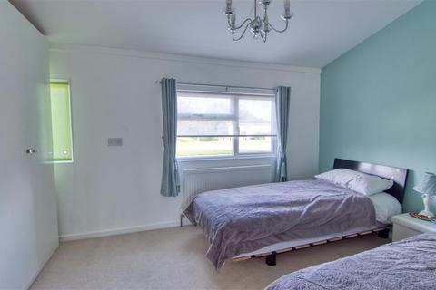 2 bedroom bungalow for sale, Promenade Way, Brightlingsea CO7