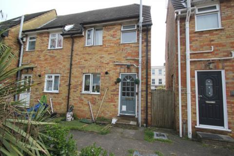 2 bedroom terraced house for sale, Camper Mews, Southend On Sea