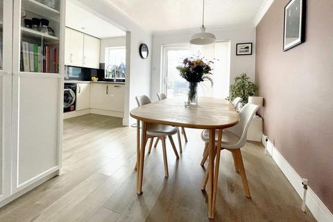 4 bedroom link detached house for sale, Telscombe Road, Peacehaven BN10