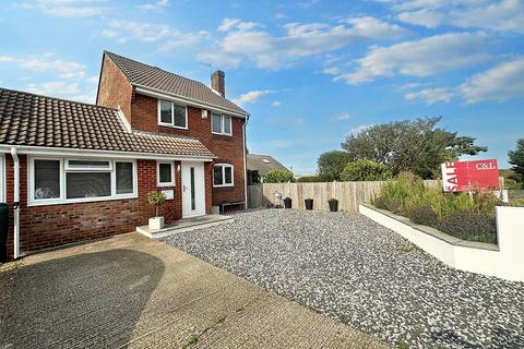 4 bedroom link detached house for sale, Telscombe Road, Peacehaven BN10