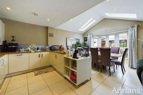 5 bedroom detached house for sale, Beeches Crescent, Chelmsford