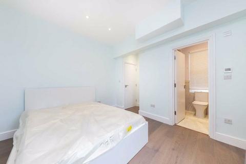 3 bedroom end of terrace house to rent - Burns Road, London, United Kingdom, NW10