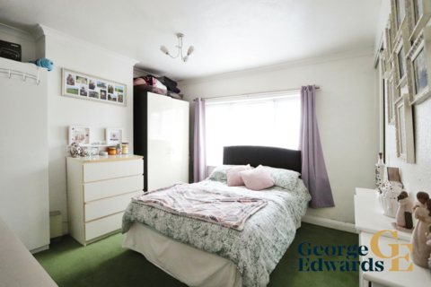 52 Ward Grove, Lanesfield, Wolverhampton, WV4 6PQ