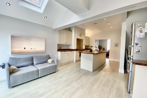 4 bedroom terraced house to rent - Brett Street, Northenden, Manchester, M22