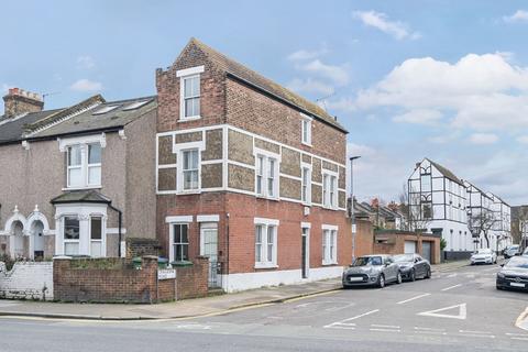 3 bedroom link detached house for sale, Charlton Road, London