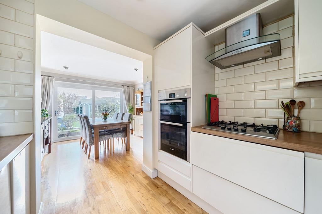 Kitchen (2)